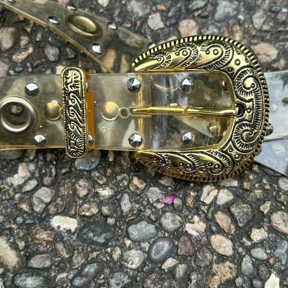 Vintage Plastic Fashion Belt with Large Grommet Holes Studs Gold Belt Buckle - Picture 2 of 6